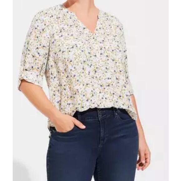 TORRID Harper Floral 3/4 Rolled Sleeves Pullover Blouse Top Size 5 - Picture 3 of 9